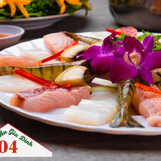 Lẩu Hải Sản Chua Cay